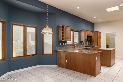 300 Hidden Quail Dr, Tucson AZ  85704-6940 exterior