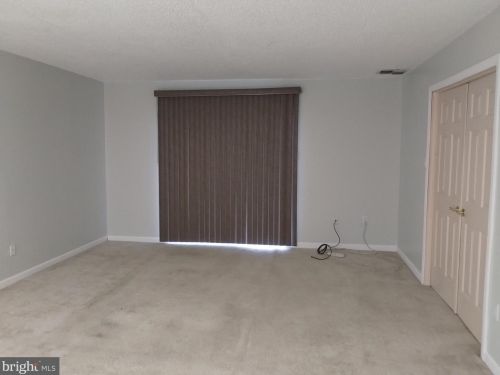 10612 Valley Forge Cir, Norristown, PA 19406-1106