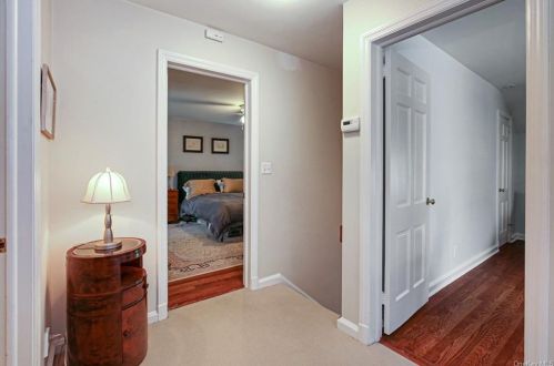 55 Fayette Rd, Scarsdale NY  10583-7156 exterior