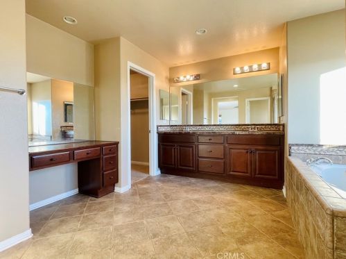 37245 Parkway Dr, Beaumont CA  92223-8104 exterior