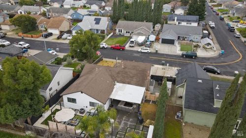 403 Temple Dr, Vacaville CA  95687-5146 exterior