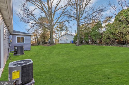 83 Hamilton Ln, Willingboro NJ  08046-1704 exterior