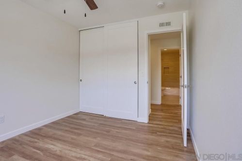916 Alyssum Rd, Carlsbad CA  92011-3907 exterior