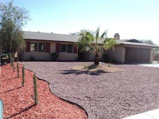 16297 Molino Dr, Victorville CA  92395-4105 exterior