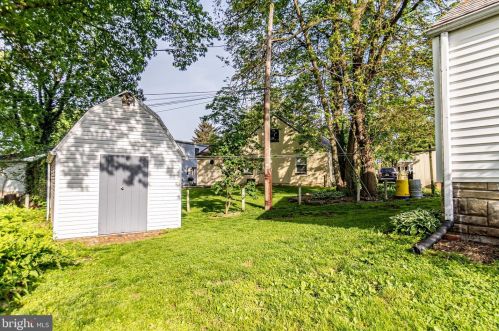 1800 Letchworth Dr, Camp Hill, PA 17011-5933