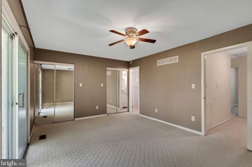 3102 Sapphire Ct, Wilmington DE  19810-2241 exterior