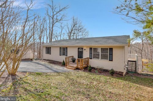 556 Grimes Golden Rd, Linden VA  22642-6313 exterior