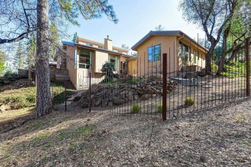 12042 Logans Run Ct, Grass Valley, CA 95945-5070