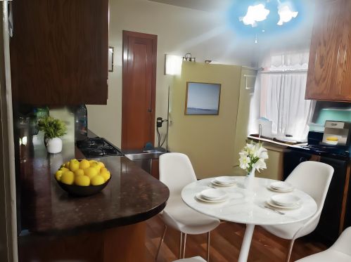 7221 Krause Ave, Oakland CA  94605-2327 exterior