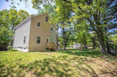 29 Theresa Ave, Salem NH  03079-3959 exterior