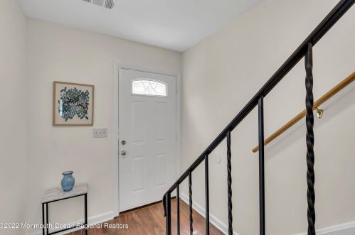 1207 Washington Ave, Tinton Falls, NJ 07712-6346