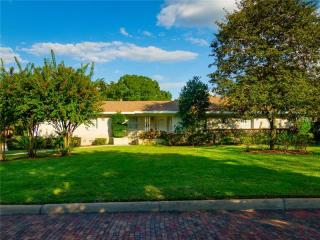 2416 Cambridge Ave, Lakeland, FL 33803-3015