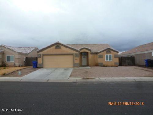 655 Burrell Ln, Safford, AZ 85546-3591