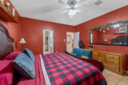 1612 Marble Cove Ln, Denton TX  76210-5820 exterior