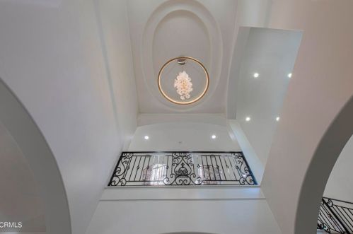 840 Fairway Dr, Bakersfield CA 93309-2416 exterior