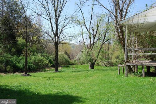 1806 Jenkins Holw Rd, Mathias WV  26812-8356 exterior