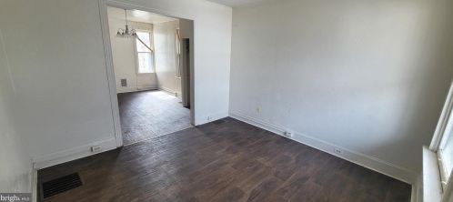 1909 Briggs St, Harrisburg PA  17103-1661 exterior