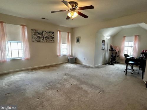 148 Killian Ln, Charles Town WV  25414-4939 exterior