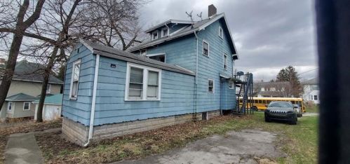 5 Laurel Ave, New Castle PA  16101-2353 exterior