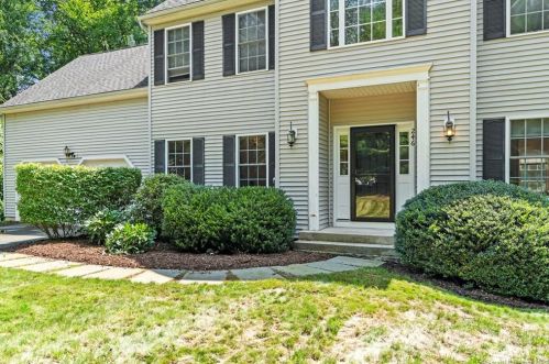 246 Mountain Rd, Cheshire, CT 06410-2605