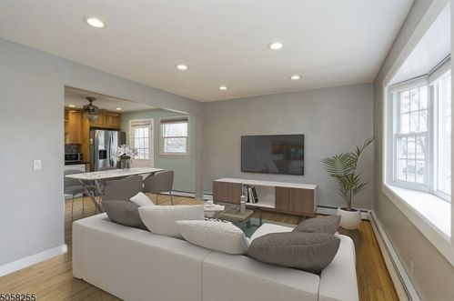 20 Kierstead Ave, Nutley NJ  07110-2528 exterior