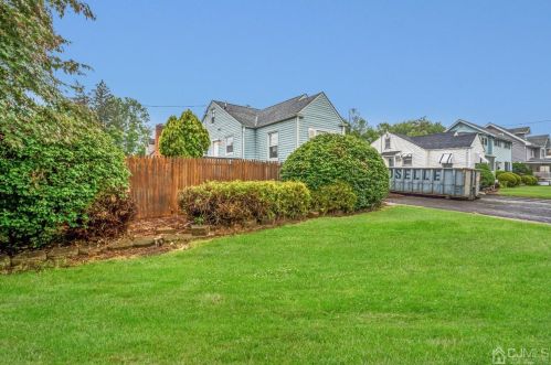 344 Penfield Pl, Green Brook NJ  08812-1629 exterior