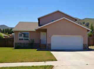 643 Gehr St, Wenatchee, WA 98801-8011