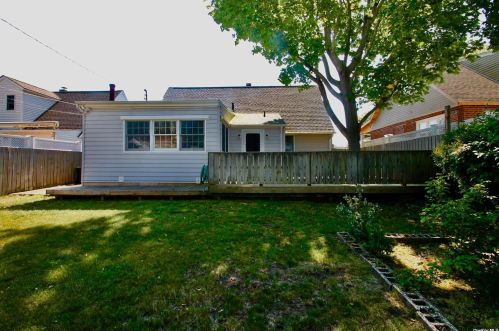 15 Harwich Rd, East Rockaway NY  11518-2407 exterior