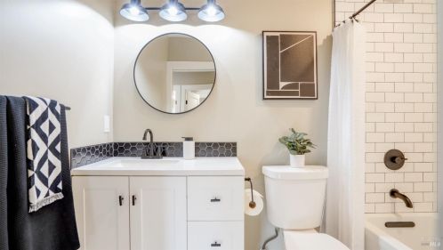 5058 Parkhurst Dr, Santa Rosa CA  95409-3258 exterior