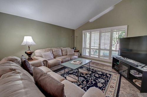 3826 Catamarca Dr, San Diego CA 92124-3403 exterior