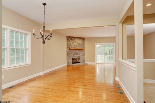 215 Raymound Blvd, Parsippany NJ  07054-3452 exterior