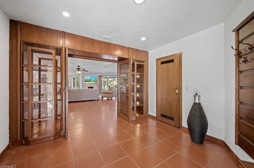 786 Orchid Ct, Marco Island, FL 34145-5722