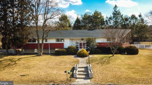 671 Mill St, Palmerton, PA 18071-9770