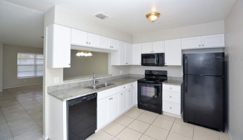 7532 Golden Glenn Dr, Orlando, FL 32807-6257