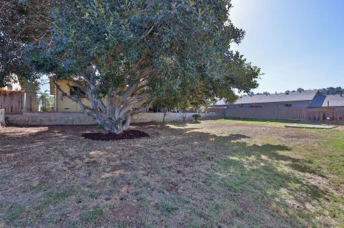 981 Lincoln Ave, El Cajon CA  92020-6426 exterior