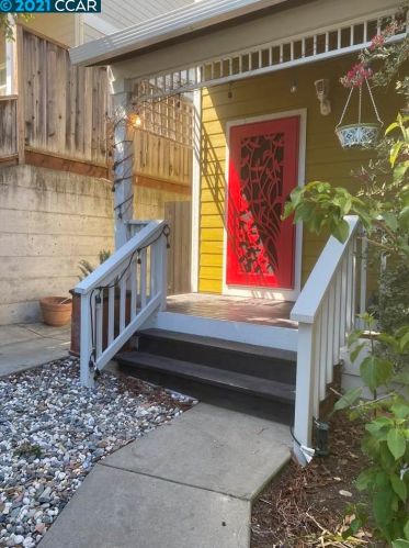 1771 Clos Duvall Ct, Benicia, CA 94510-2327