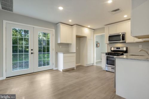 413 49th St, Camden NJ  08110-3910 exterior