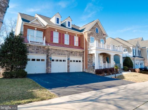 43804 Riverpoint Dr, Leesburg, VA 20176-8497