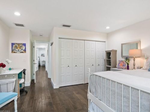 1905 Imperial Golf Course Blvd, Naples FL  34110-1007 exterior