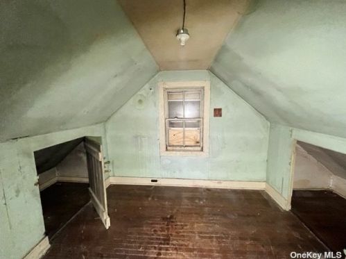 2705 Lighthouse Rd, Southold NY  11971-3107 exterior