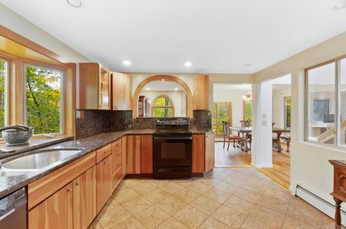 60 Cow Pen Hill Rd, Deep River CT  06419-1306 exterior