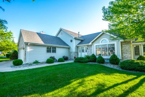 2730 Hillcrest Dr, Dyer, IN 46311-2160