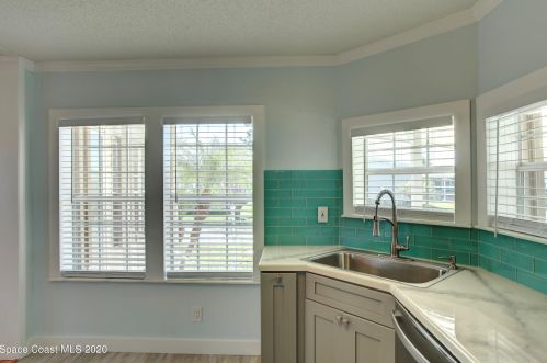 620 Puffin Dr, Sebastian FL  32976-7803 exterior