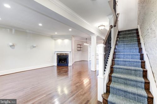 408 Emerson St, Washington DC 20011-6114 exterior