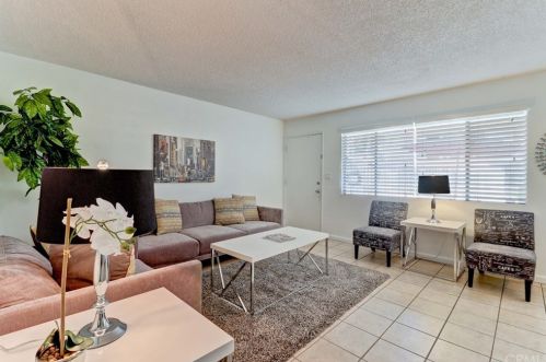 3500 Elm Ave, Long Beach, CA 90807-3927
