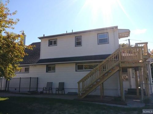 27 Mawhinney Ave, Paterson NJ  07506-1208 exterior