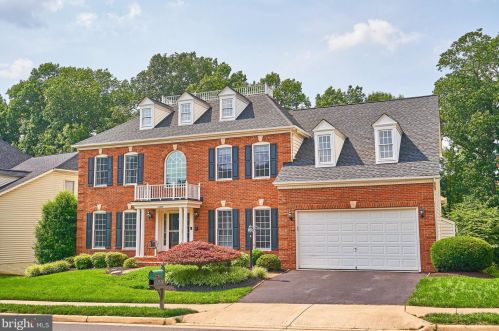 12364 Iona Sound Dr, Bristow, VA 20136-1920