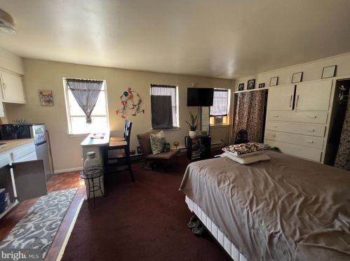 4 West Blvd, Newfield, NJ 08344-9589