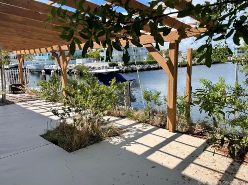 148 Marina Ave, Key Largo FL exterior