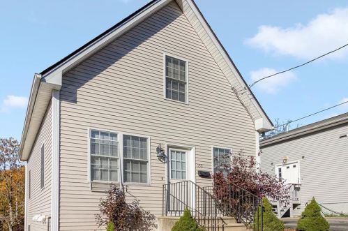 150 Rushmore Ave, Providence, RI 02909-4936